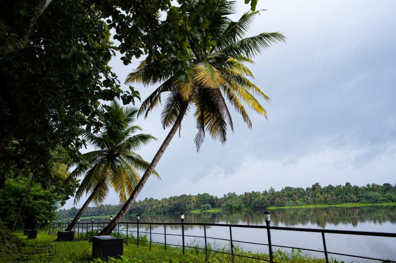S River Resorts Kochi Kültér fotó